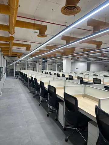 ابدأ نجاحك من المكان المناسب! استأجر مكتبك الإداري، غرفة الاجتماعات، أو المستودع المثالي في قلب الرياض ✨