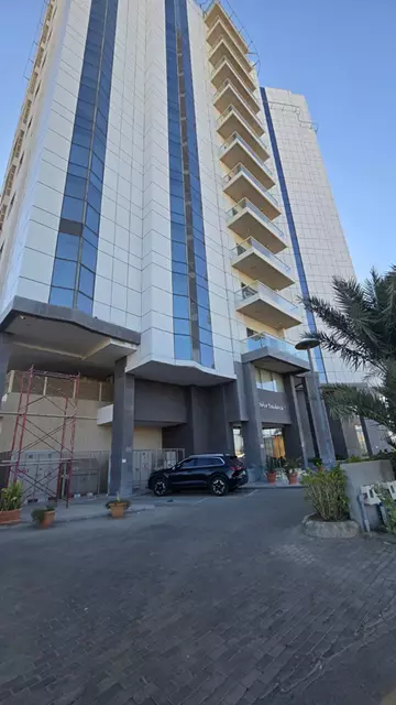 شقة فاخرة للبيع مطلة على البحر في ابحر 