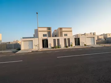 فيلا سكني للبيع في حي التحلية في الخبر