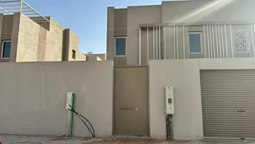 فيلا سكني للإيجار في حي مطار الملك خالد الدولي في شمال الرياض