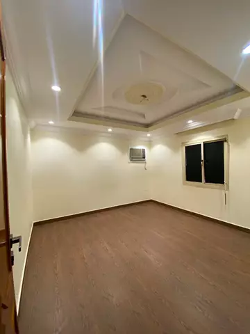 شقة سكني للإيجار في حي الزهراء في جدة