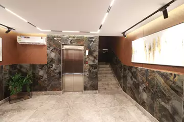 شقة 4 غرف بحي السلامة أفراغ فوري للبيع 