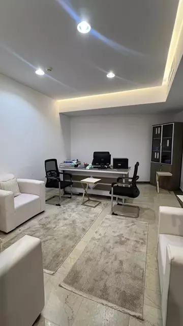 مكتب تجاري للإيجار في حي الرحاب في جدة