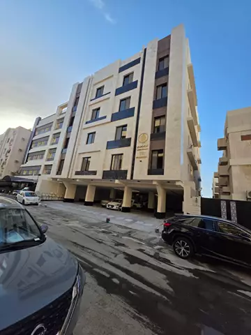 شقة سكني للبيع في حي السلامة في جدة