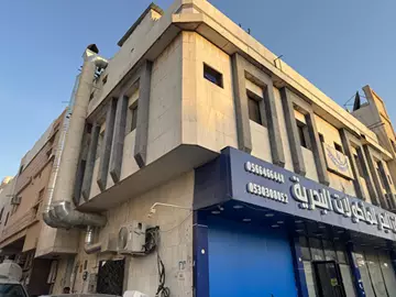 عمارة سكني للإيجار في حي الملز في وسط الرياض