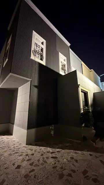 فيلا سكني للبيع في حي الصحافة في شمال الرياض