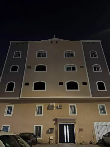 عمارة سكني للبيع في حي بني حارثة في المدينة المنورة