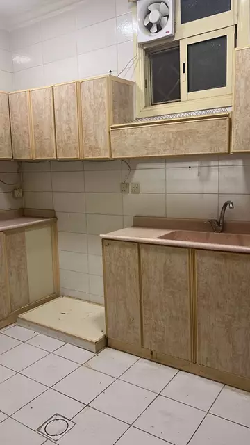 شقة سكني للإيجار في حي الملقا في شمال الرياض