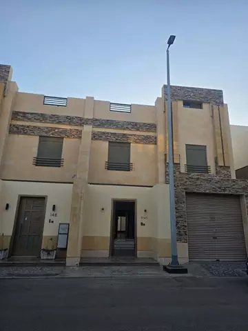 فيلا فاخره للإيجار في حي الخالدية