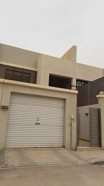 فيلا سكني للبيع في حي الرمال في شرق الرياض