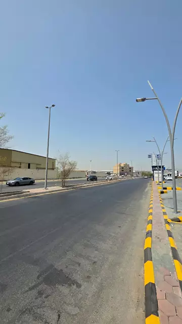 صالة عرض تجاري للإيجار في جدة