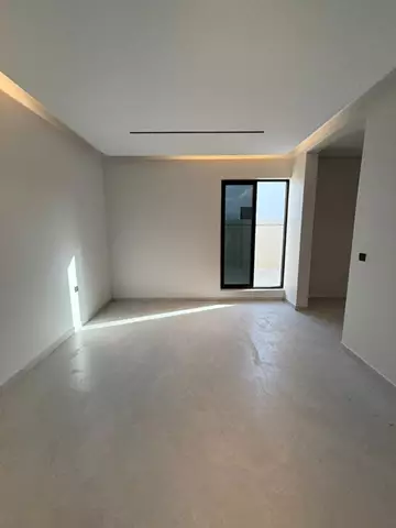 شقة سكني للبيع في حي الجنادرية في شرق الرياض