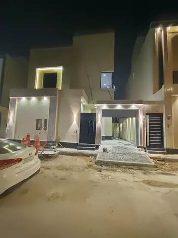 دور مستقل سكني للبيع في حي الجنادرية في شرق الرياض