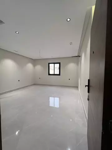  شقة 3 غرف بحي البوادي للبيع  بمدخلين افراغ فوري تقبل الكاش والبنك جديدة جاهزة للسكن 