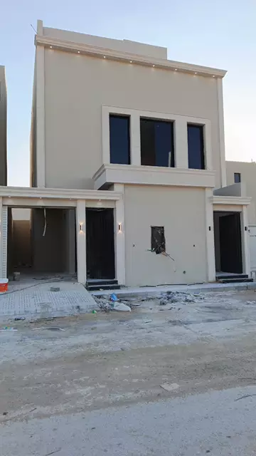 فيلا سكني للبيع في حي الجنادرية في شرق الرياض