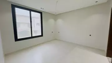 شقة سكني للبيع في حي النعيم في جدة