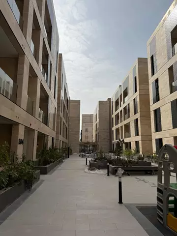 شقق فاخره للإيجار في حي السلامة 2