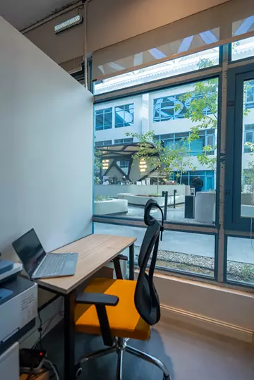 مكتبك الرسمي في السويدي… جاهز من اليوم