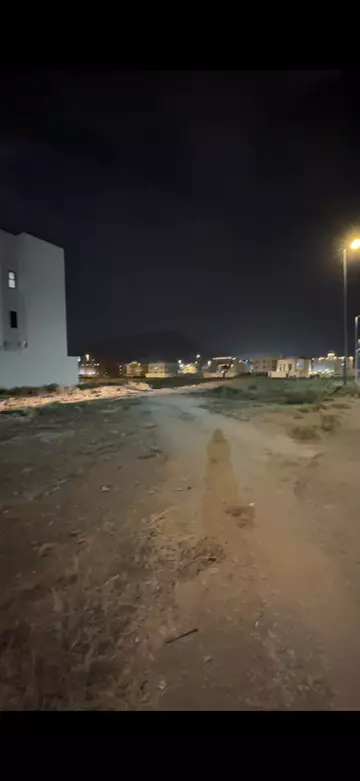 أرض سكني للبيع في حي الحبلة الغربي في محايل