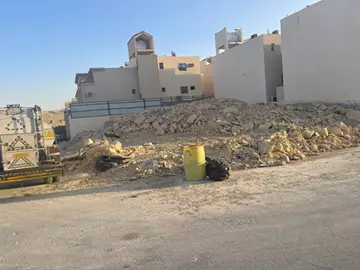 أرض سكني للبيع في حي ظهرة لبن في غرب الرياض