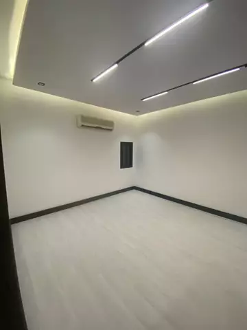 شقة سكني للبيع في حي الياسمين في شمال الرياض