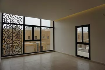 للإيجار فيلا مستقلة – مكيفة – مطبخ راكب 