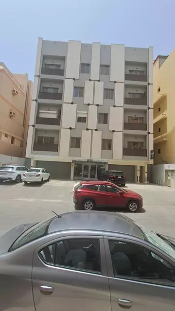 دور مستقل سكني للإيجار في حي النهضة في جدة