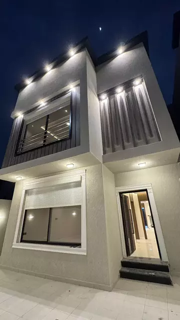 فيلا سكني للبيع في حي ضاحية الملك فهد في الدمام