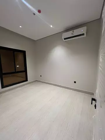 شقة سكني للإيجار في حي الروضة في شرق الرياض