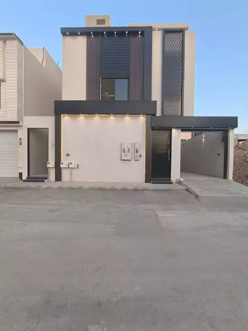 شقة  للبيع في حي الجنادرية شرق الرياض