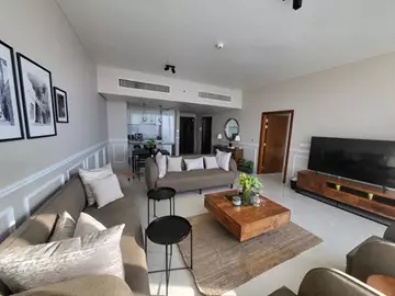 شقه فاخرة للايجار ببرج رافال