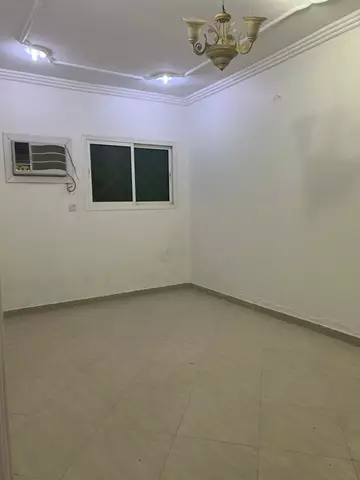 دور مستقل سكني للإيجار في حي الملقا في شمال الرياض