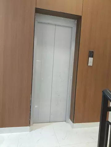 شقة سكني للبيع في حي الجنادرية في شرق الرياض