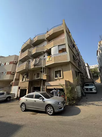 عمارة سكني للبيع في حي الزهراء في مكة المكرمة