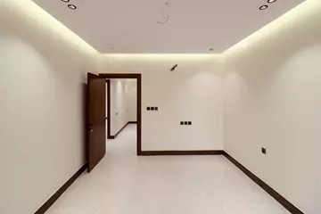 شقة 4 غرف للبيع بحي الروضة افراغ فوري 