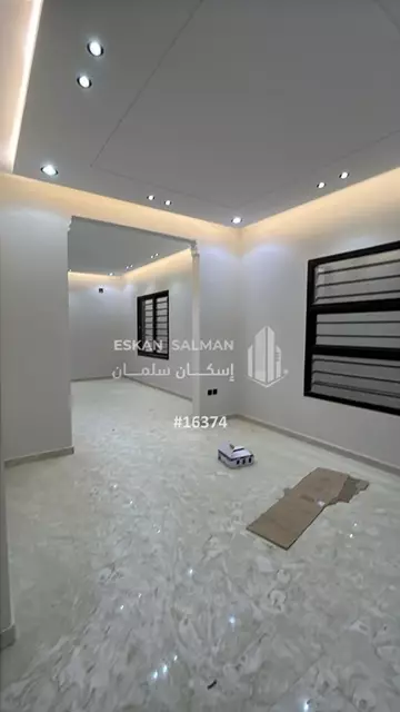دور - الرياض - عكاظ 