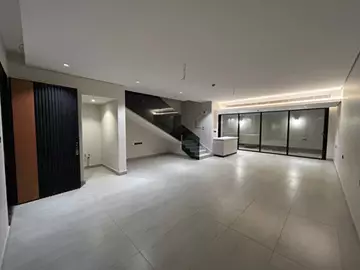 فيلا سكني للإيجار في حي العارض في شمال الرياض