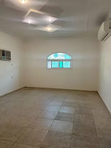 فيلا سكني للإيجار في حي الصحافة في شمال الرياض