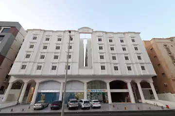 شقق تمليك في موقع مميز حي النزهة