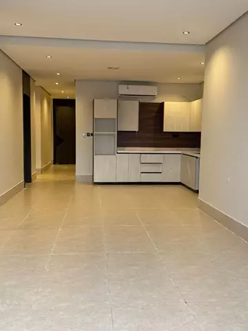 شقة سكني للبيع في حي التحلية في الخبر