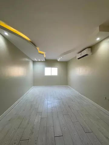 شقة سكني للإيجار في حي غرناطة في شرق الرياض