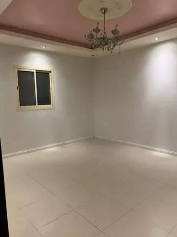 شقة للإيجار من عمارة في حي الملقا في شمال الرياض