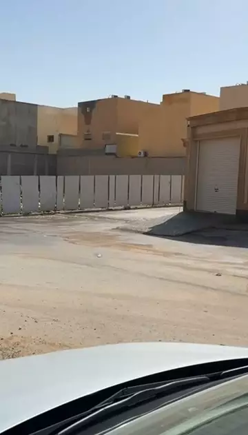 أرض سكني للبيع في حي الحزم في غرب الرياض