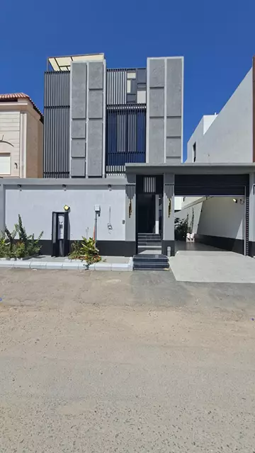 فيلا فاخره للبيع في حي الشراع 