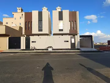 فيلا سكني للبيع في حي الفروسية في جدة