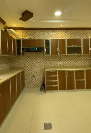 شقة سكني للإيجار في حي الراشدية الاول في المبرز