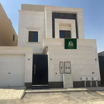 دور مستقل سكني للبيع في حي الجنادرية في شرق الرياض