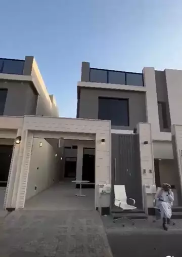 دور أرضي للبيع بحي المونسية شرق الرياض
