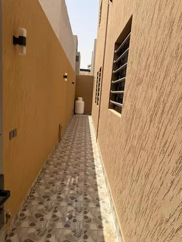 فيلا سكني للإيجار في حي المهدية في غرب الرياض