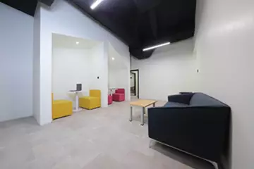 مكاتب جاهزة ومتكاملة في قلب الرياض 🌟